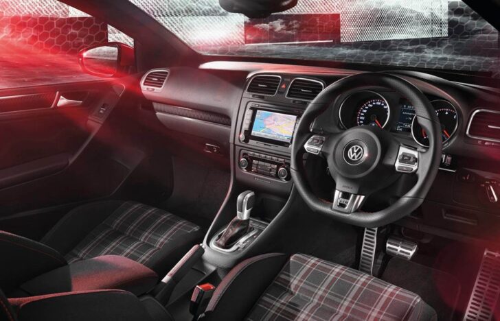 Интерьер Volkswagen Golf GTI