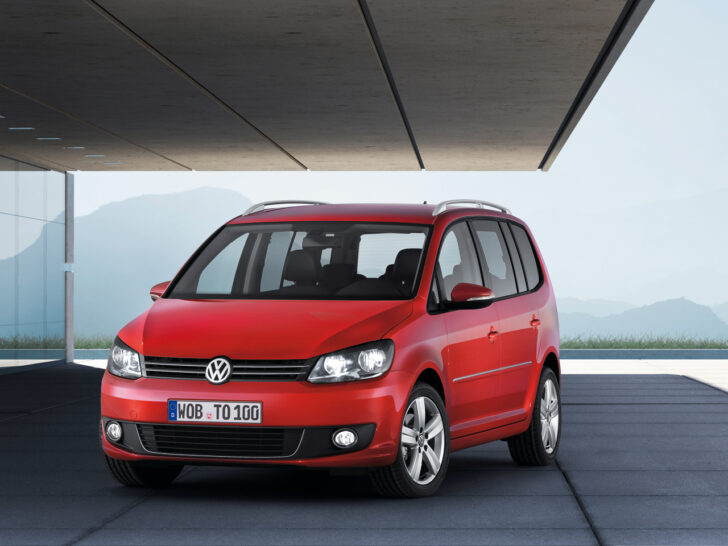 Volkswagen Touran нового поколения готовится к 2014 году