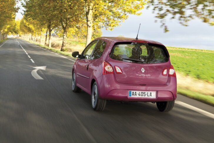 Renault Twingo — вид сзади