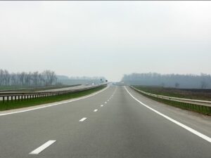 Ремонт дорог к Евро-2012 обошелся Украине в 2 миллиарда долларов