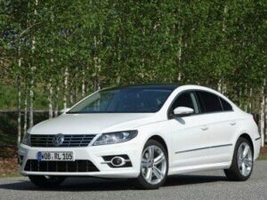 Спортивную модификацию купе Volkswagen CC представят послезавтра в Лейпциге