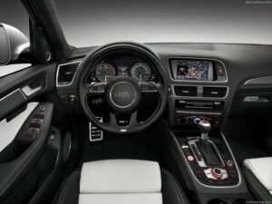 2013 Audi SQ5 TDI — интерьер