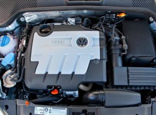 2013 Volkswagen Beetle TDI — двигатель