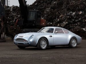 Создан репликар редчайшей модели компании Aston Martin – купе Aston Martin DB4 GT Zagato