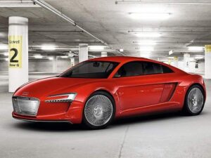 Электрический суперкар Audi R8 e-tron показал свои скоростные способности на трассе Нюрбургринг