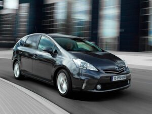Toyota подготовит новое поколение Prius к 2015 году