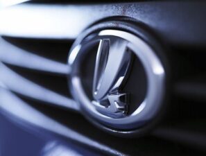 Продажи АвтоВАЗа падают, но Lada Largus дает шанс на сдержанный оптимизм