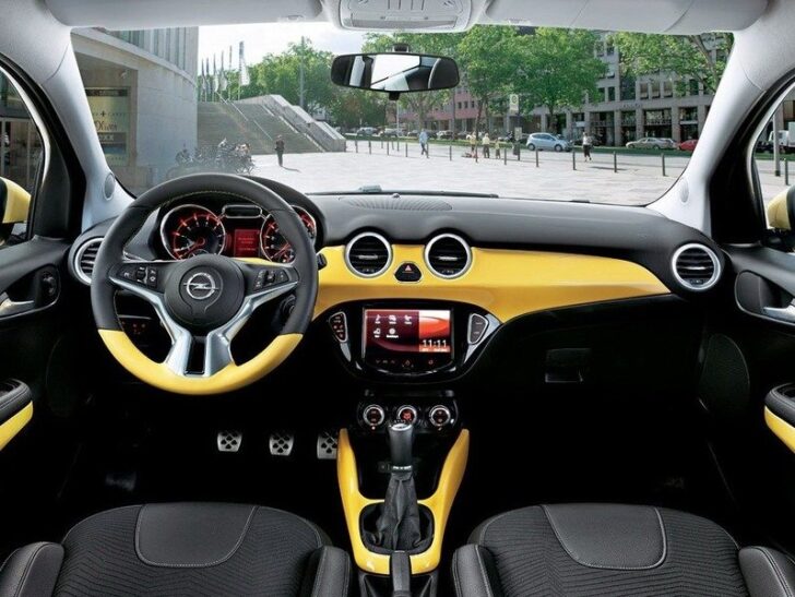 Opel Adam — интерьер