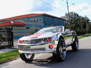 Кабриолет Chevrolet Camaro попал под руку экспрессивным тюнерам из Флориды