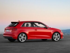 Audi A3 — вид сбоку