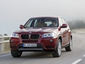 Компания BMW готовит к выпуску «бюджетный» вариант кроссовера Х3
