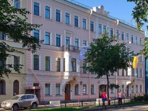 В Санкт-Петербурге рассчитывают на расширение сотрудничества с иностранными автокомпаниями