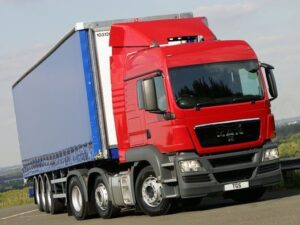 В Санкт-Петербурге могут поднять налог на тяжелые грузовики