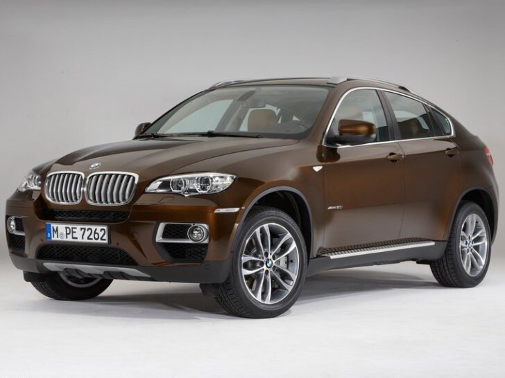 Компания BMW озвучила цены на люксовый кроссовер X6 образца 2013 года