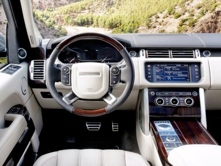 2013 Land Rover Range Rover — интерьер