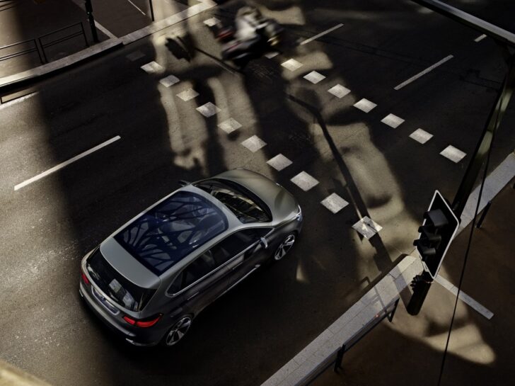 BMW Concept Active Tourer — вид сверху