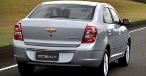 Chevrolet Cobalt — вид сзади