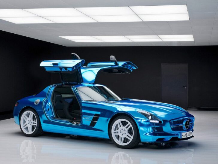 Mercedes-Benz SLS AMG Electric Drive — вид сбоку