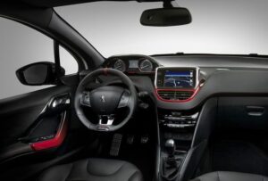 Peugeot 208 GTi — интерьер