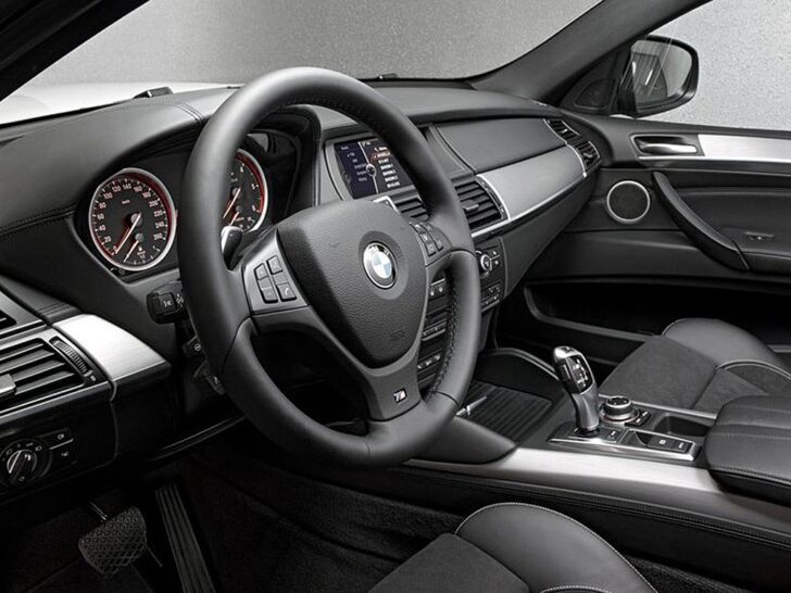 Интерьер BMW X5 нового поколения подвергнется существенным изменениям