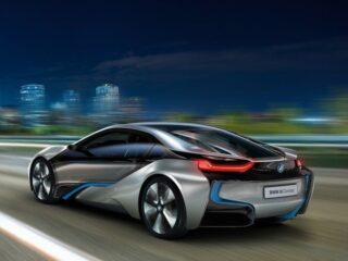 BMW i8 Concept — вид сзади