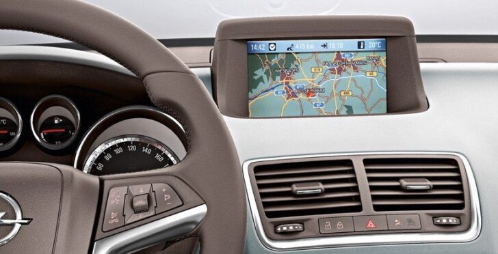 Opel Meriva — дисплей мультимедийной системы