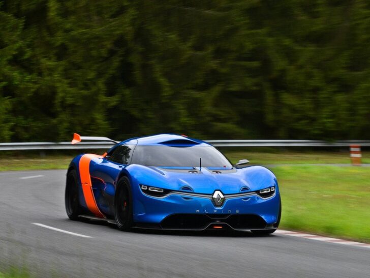 Старт серийного производства спорткара Renault Alpine намечено на 2015 год