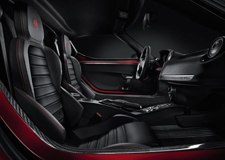 2014 Alfa Romeo 4C — интерьер