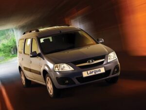 Компания АвтоВАЗ намерена нарастить объемы производства седана Nissan Almera и универсала Lada Largus