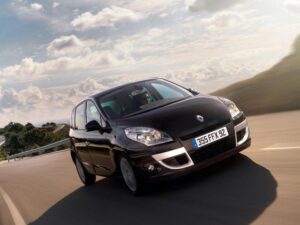 На Женевской автовыставке будет представлен обновленный компактвэн Renault Scenic