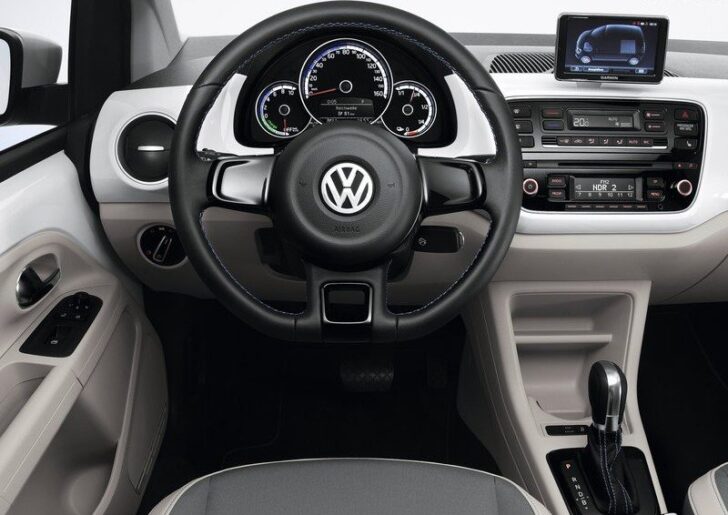 20114 Volkswagen e-up! — интерьер