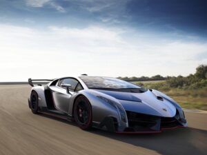 Эксклюзивный суперкар Lamborghini Veneno назвали самым некрасивым авто в мире