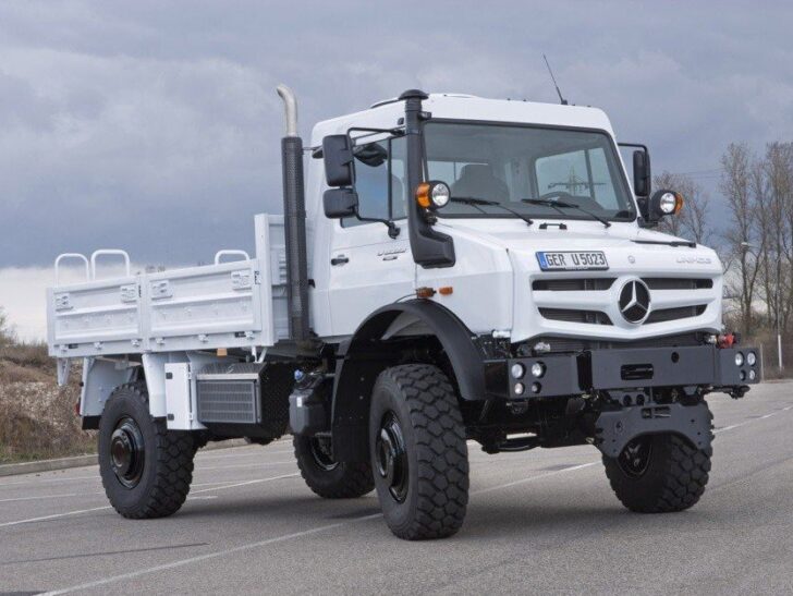 Компания Mercedes-Benz представила концептуальную модель грузовика-вездехода Unimog нового поколения