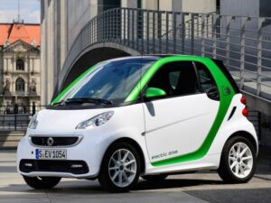 Парижский автосалон: Smart представит новое поколение электрокаров
