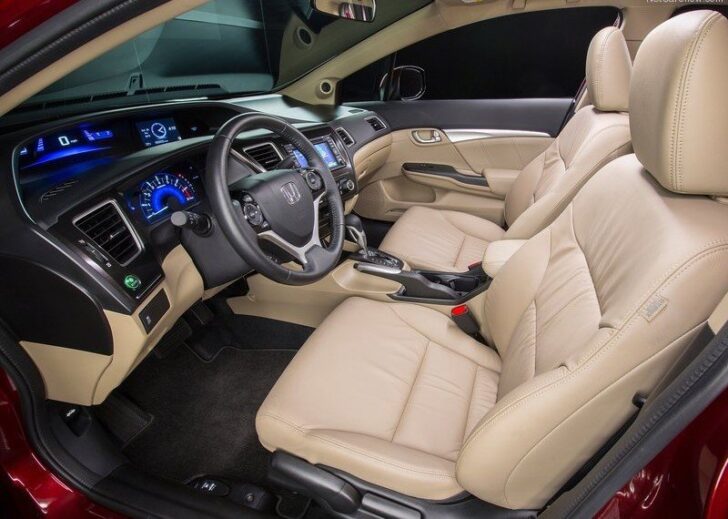 2013 Honda Civic Sedan — передние сидения