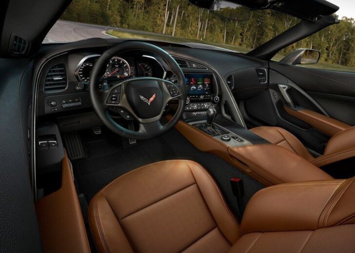 2014 Chevrolet Corvette C7 Stingray — интерьер