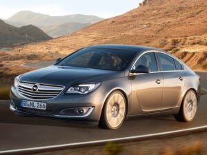 Компания Opel представила официально обновленную линейку Insignia