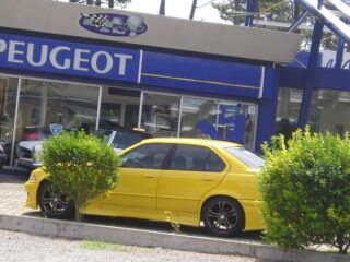 Автосалон Peugeot