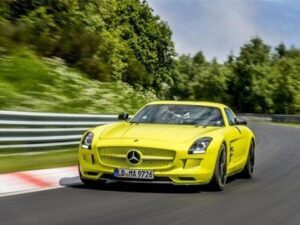 Mercedes-Benz SLS AMG Electric Drive – отныне самый быстрый электрокар на трассе Нюрбургринг