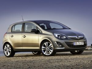 Компания Opel уже обкатывает обновленный хэтчбек Corsa