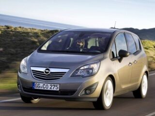 Opel Meriva до рестайлинга