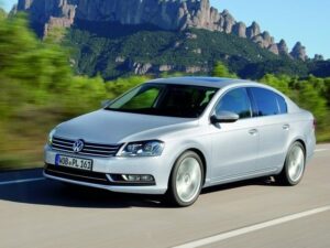Дизельная модификация седана Volkswagen Passat признана самым экономичным серийным автомобилем