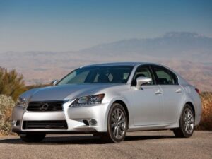 Lexus готовит к дорожным тестам «заряженную» модификацию седана GS