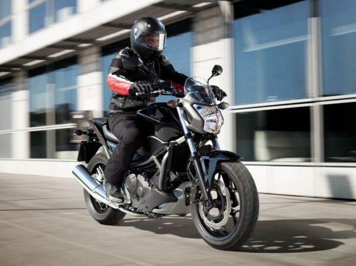 Серию мотоциклов Honda NC700 ожидает увеличение мощности двигателя
