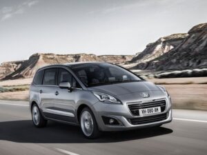 Компания Peugeot обновила минивэн модели 5008