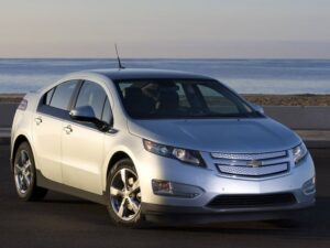 Концерн General Motors снижает цену на гибрид Chevrolet Volt в Европе