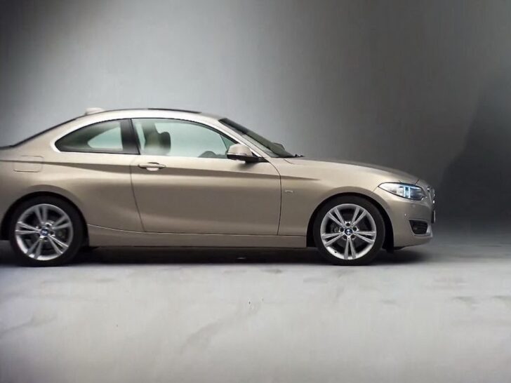 Новейшее купе BMW 2-Series случайно рассекретили журналисты