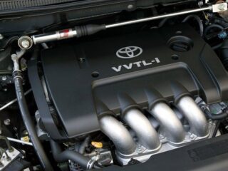 Двигатель Toyota Corolla образца 2004