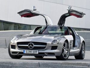 Компания Mercedes-Benz простится с суперкаром SLS AMG выпуском финальной спецверсии