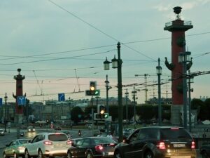 В Санкт-Петербурге объявлен тендер на установку новых дорожных знаков